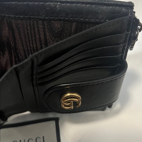 Gucci Black Quilted Leather Wallet with Gold Logo - Picture 6 of 14